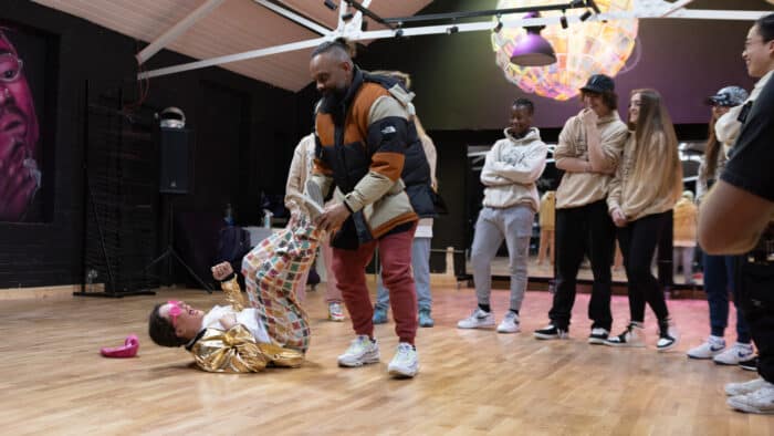 Guz Khan helps Rosie Jones to Break Dance
