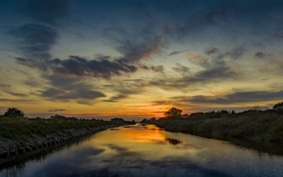 Sunset over the River Don filmed by drone